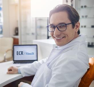 laptop-ecrv Optometrist uses ECR Vault at work